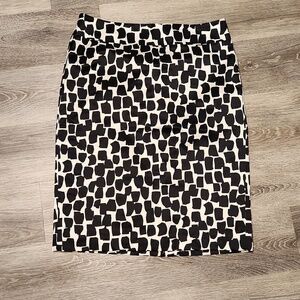 WHBM black/white patterned silk blend pencil skirt sz 6